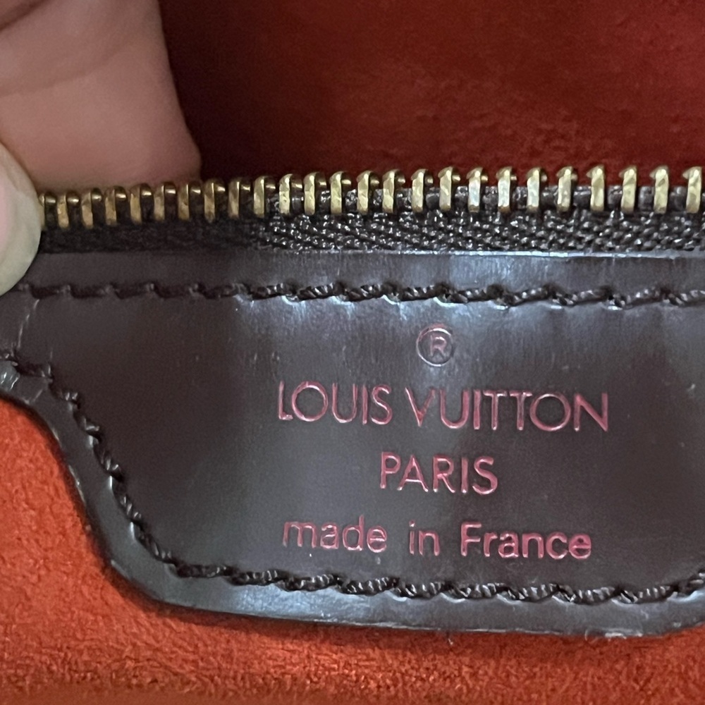 LV Uzes  in Damier Ebene Briefcase with Leather Handles - Picture 9 of 14